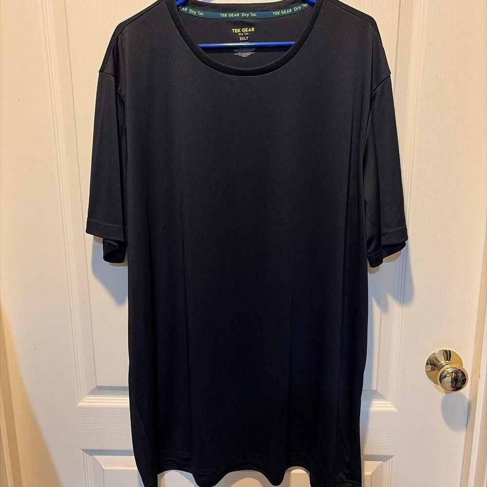 Tek-gear Men's Black and Navy T-shirt